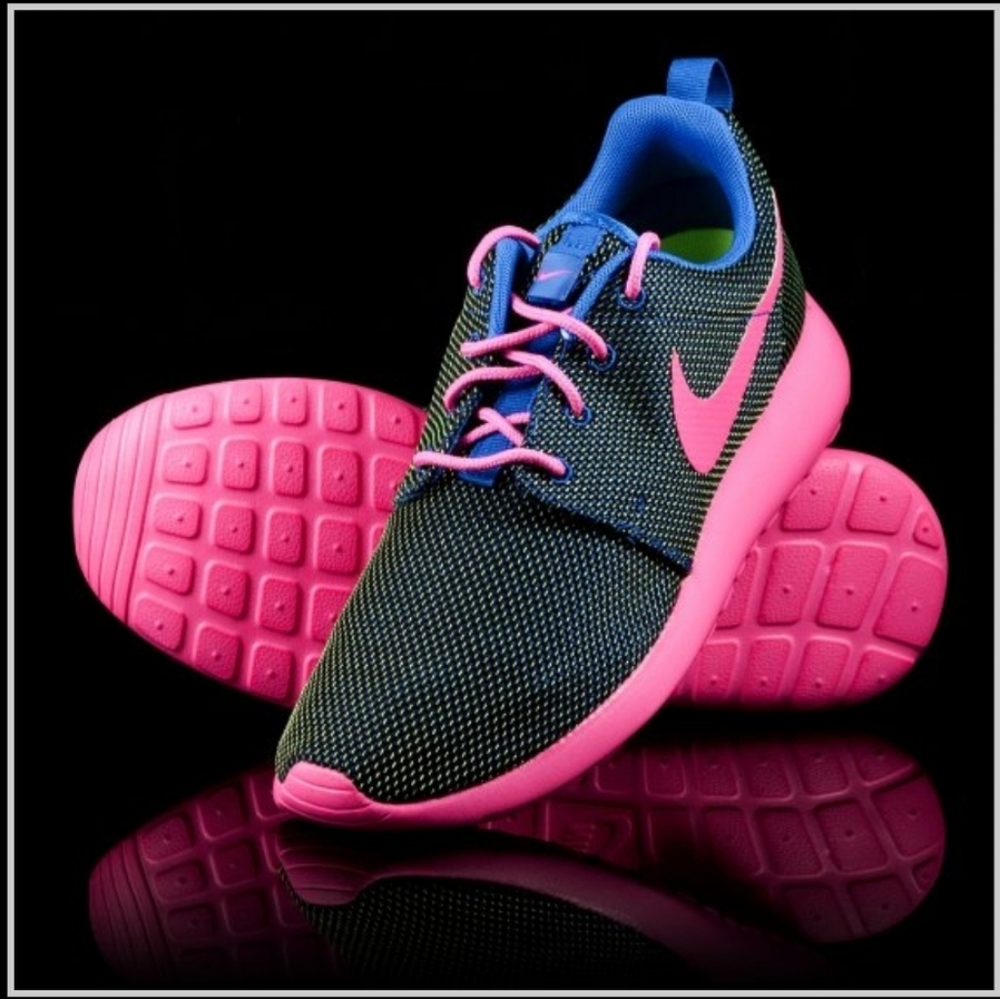 Nike Rosherun Shoes Womens 9.5